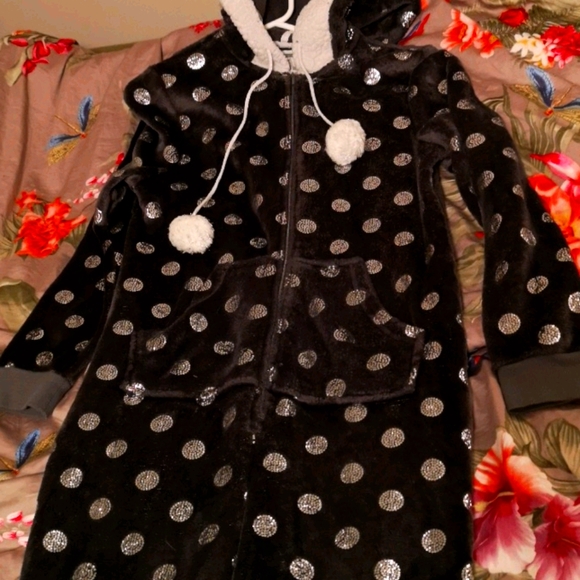 Onesie - Picture 1 of 2